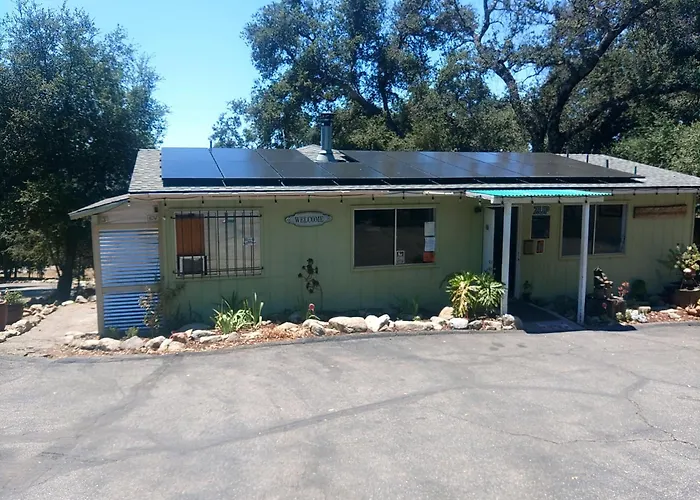 Oak Knoll Village